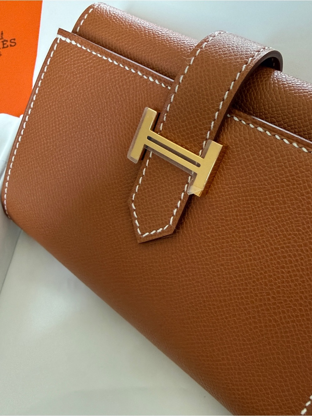 NWT Hermès Bearn Tri-fold in Brown Madame Leather with Gold Hardware - Picture 4 of 9
